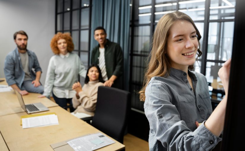 HR Calendar 2025